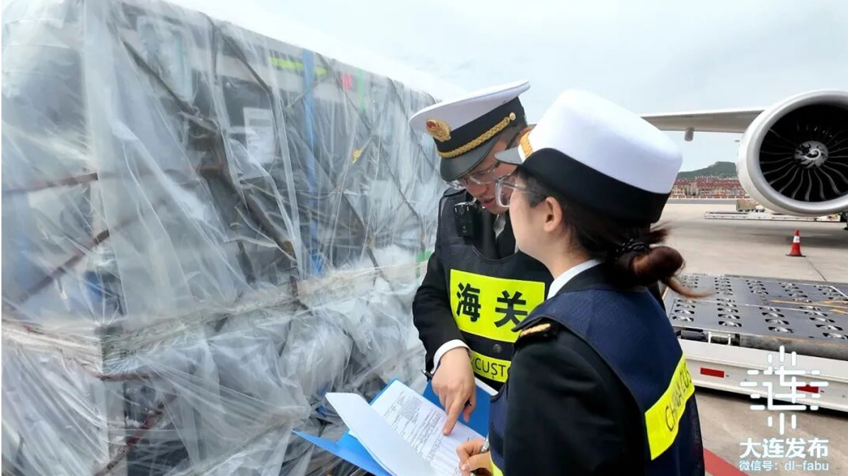 嘉时泰国际物流（大连）有限公司是夏季达沃斯论坛指定物流供应商，承接首批专用物资顺利通关入境！